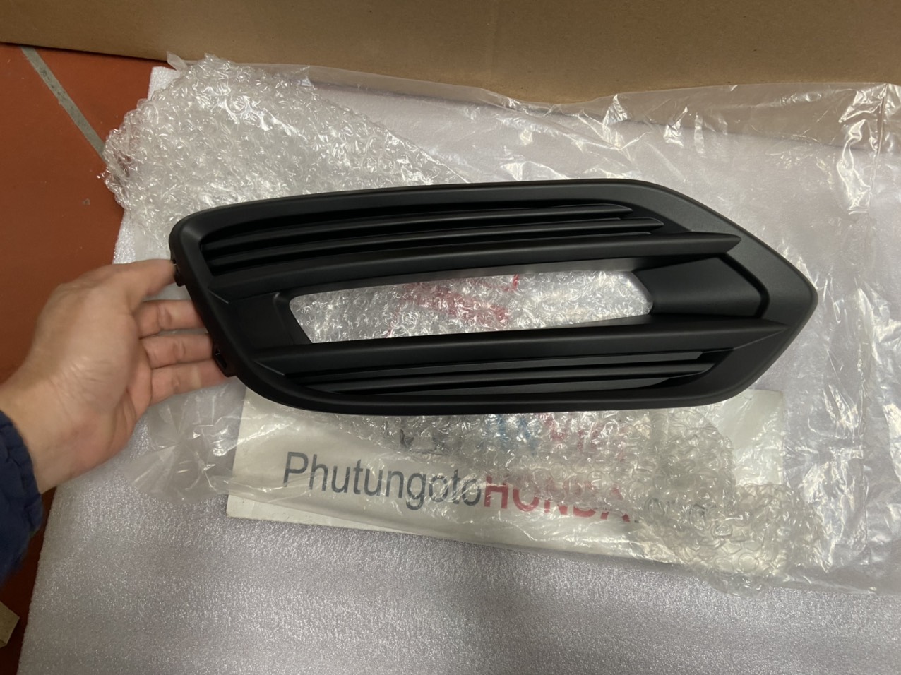 Ốp đèn gầm xe Honda HRV